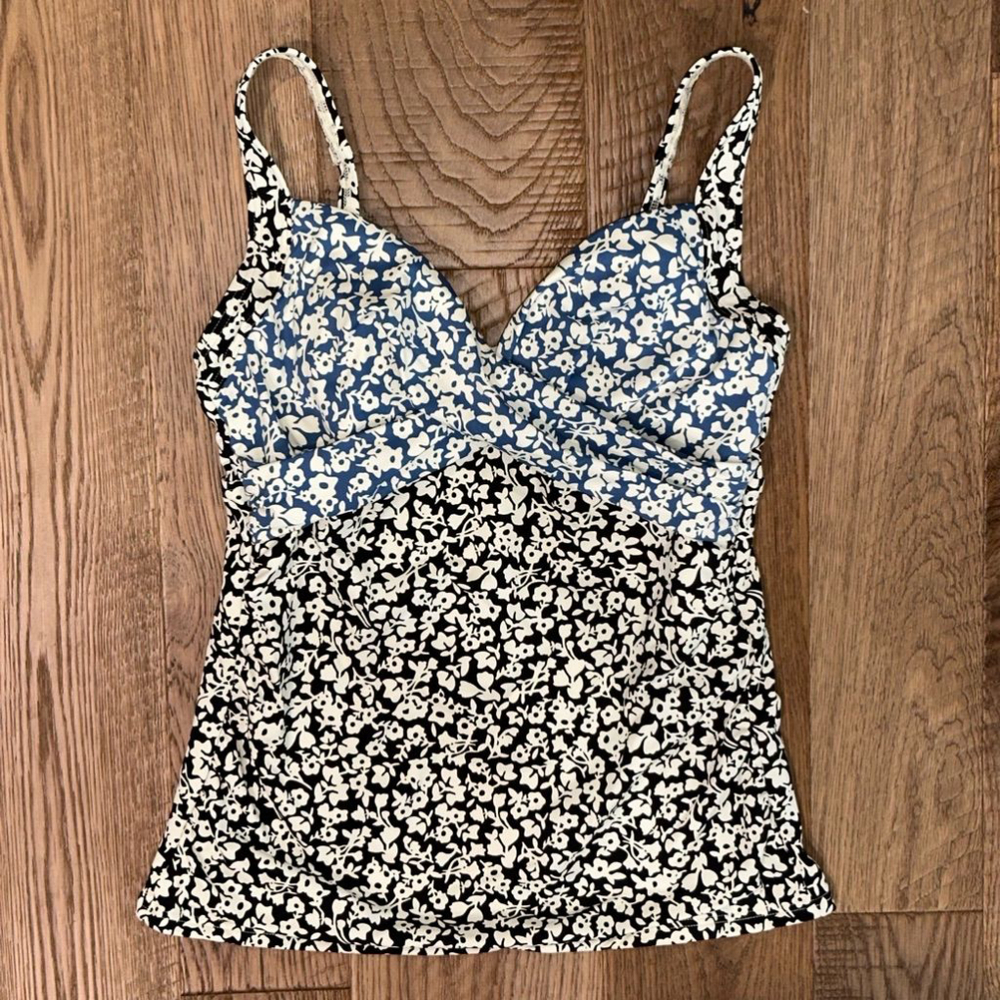 Lands' End Women’s Black Floral Wrap Underwire Tankini Swim Top Size 2 XS Sample